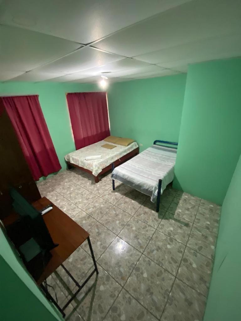 ליברייה Hospedaje Catalinass חדר תמונה